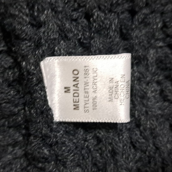 Zenana Outfitters Stormy Gray Cowl Neck Tulip Hem Wrap Knit Sweater Sz Medium - Picture 11 of 12